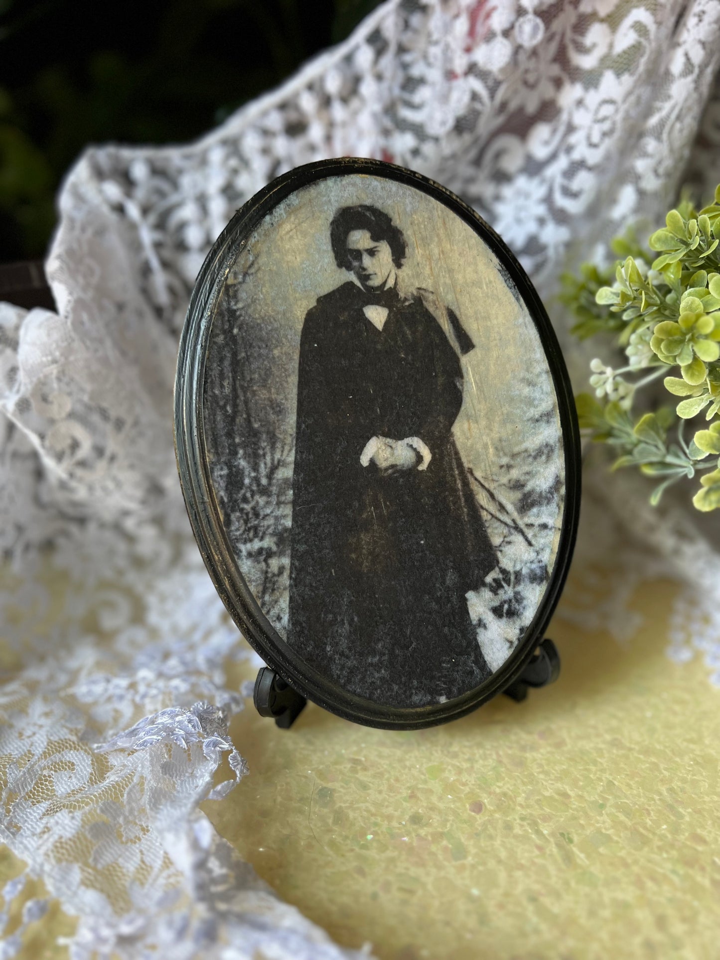 Dark Academia, Wooden Plaque, Moody Vampire, Antique Photo