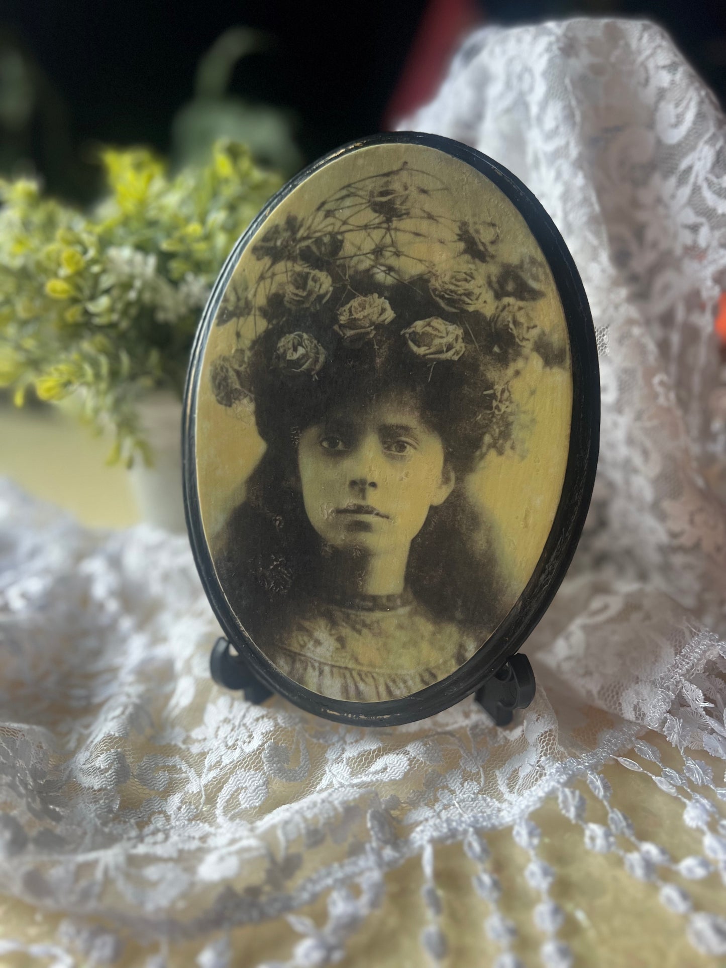 Dark Academia, Wooden Plaque, Antique Photo, Mysterious Woman