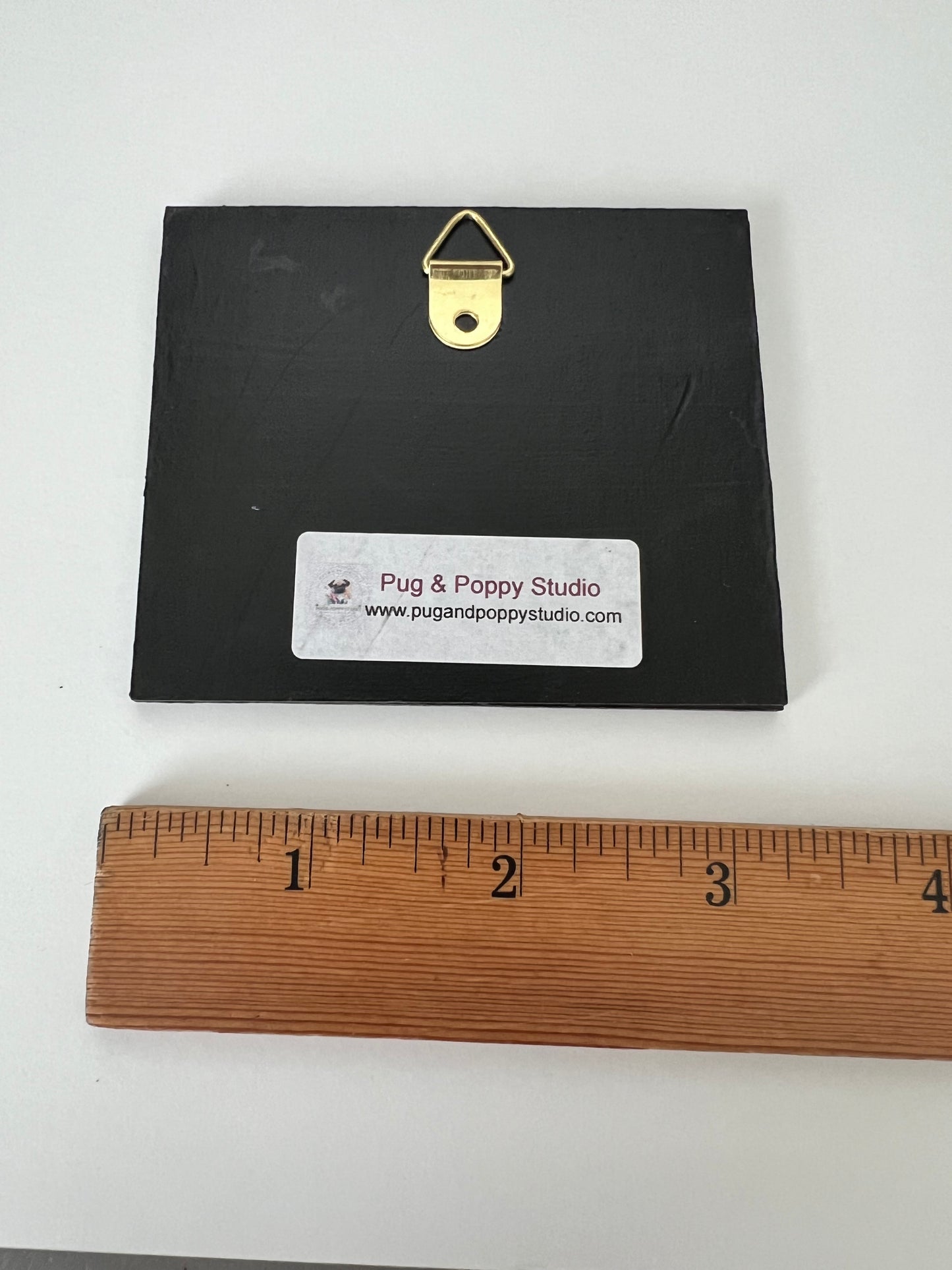 Ghost Portraits - Hand Painted Wooden Big Smiles Ghostie Oval Shaped Frame