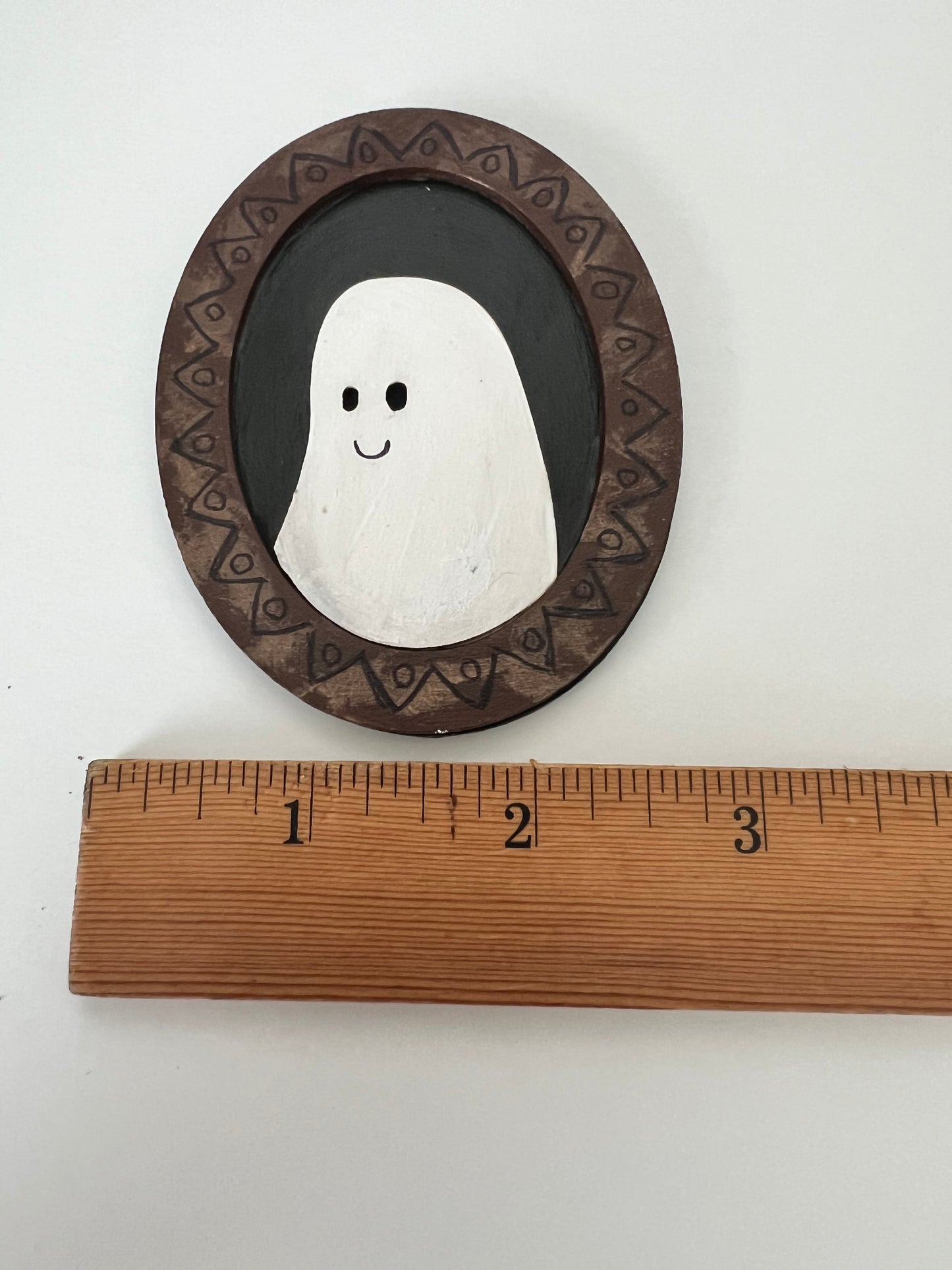 Ghost Portraits - Hand Painted Wooden Big Smiles Ghostie Oval Shaped Frame