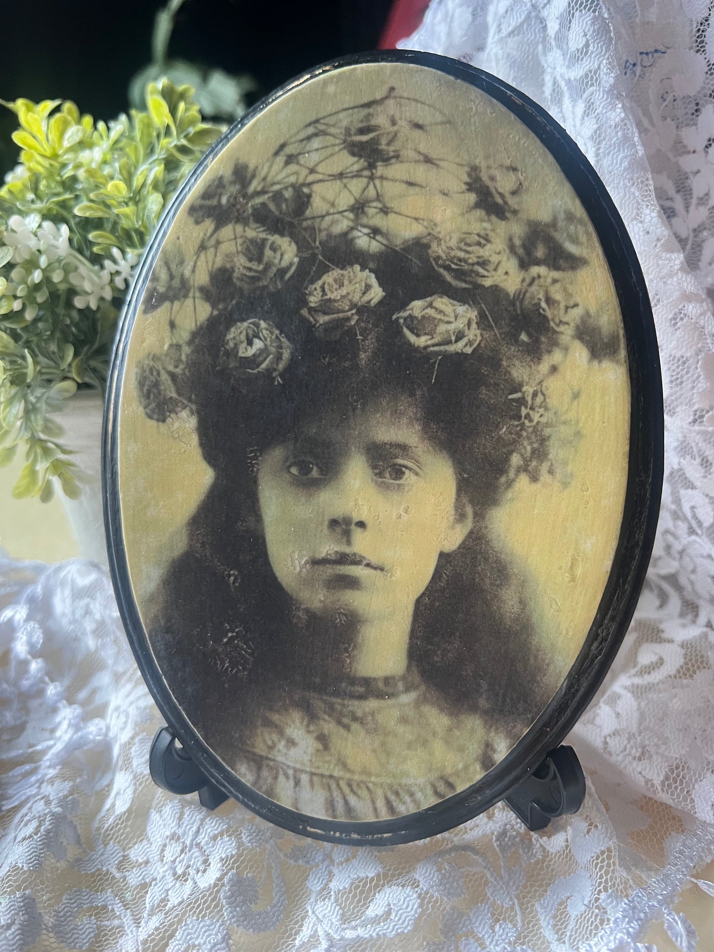 Dark Academia, Wooden Plaque, Antique Photo, Mysterious Woman