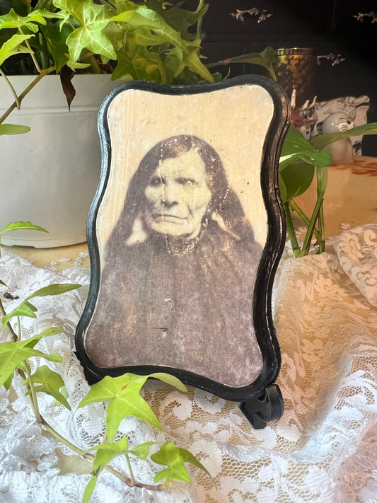 Dark Academia Creepy Lady on Wooden Plaque